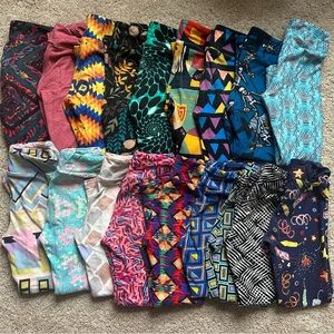 18 pairs of Lularoe girls leggings (size S/M)